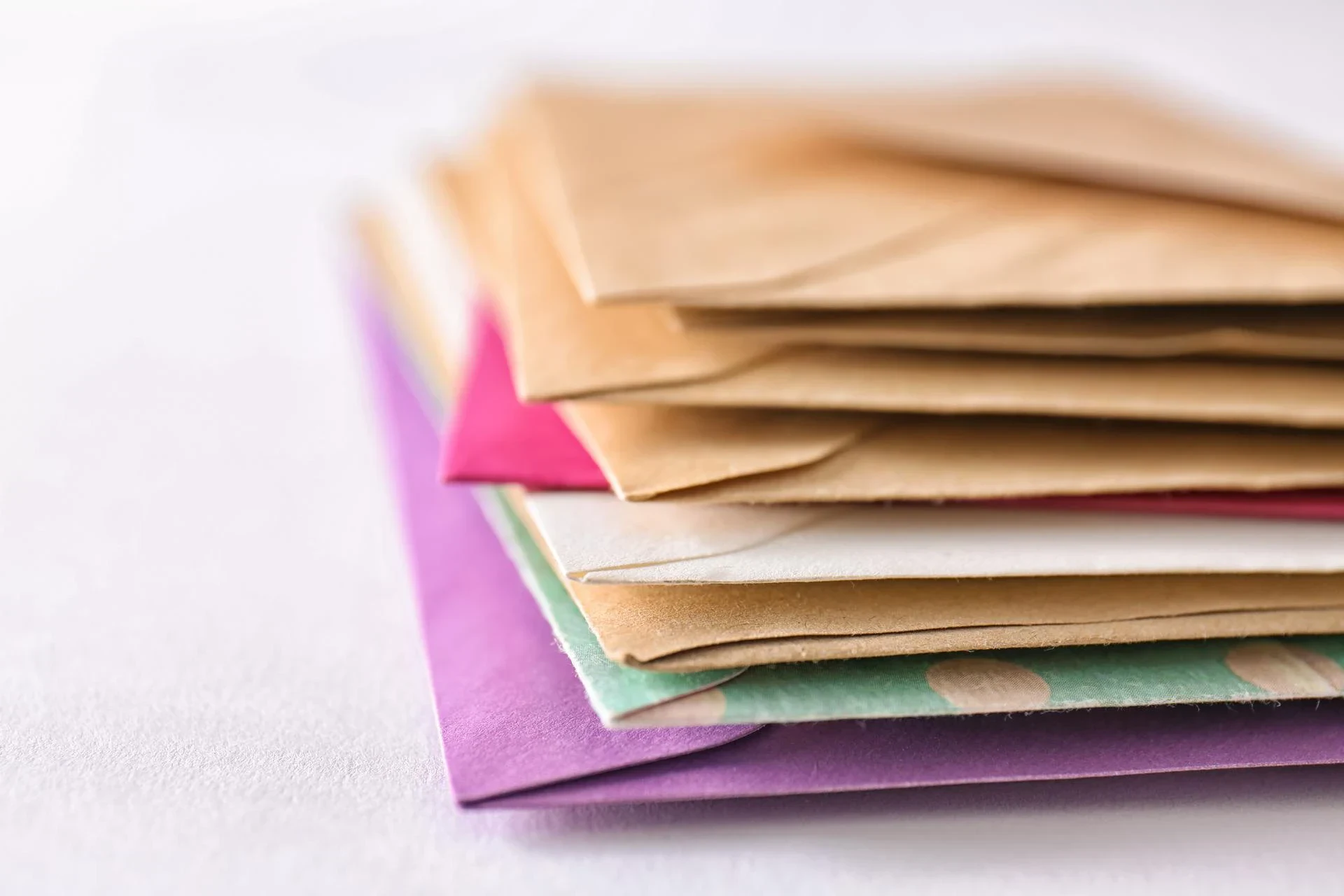 envelope-postmail-uganda-airlines